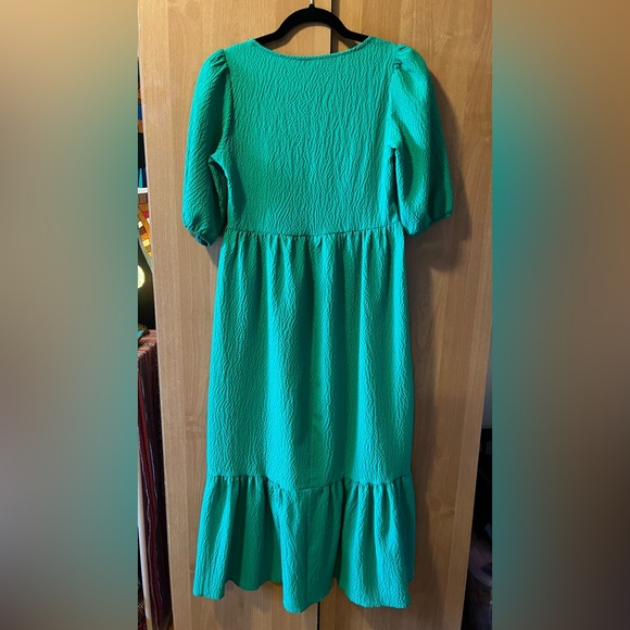 New Look Maxi dress in green - Picture 2 of 4